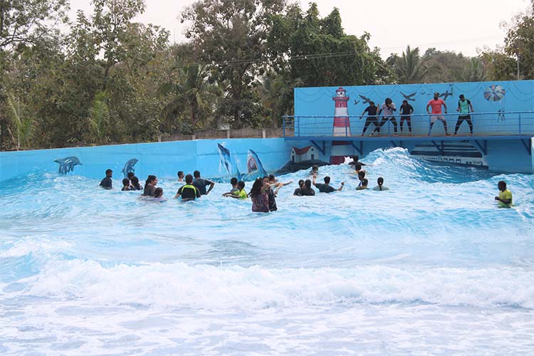 Wavepool Resort in Mysore Road - Ruppis Resort