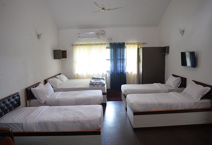 10 sharing Rooms in Resorts near Mysore Road - ruppis resort